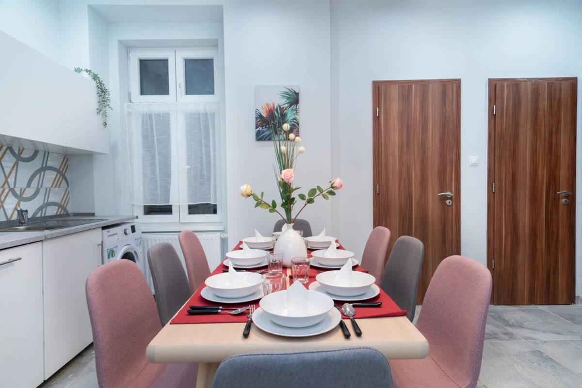 New Spacious Apartment At Superb Location 부다페스트 외부 사진